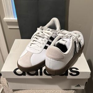 Men’s Adidas Sneakers. Size 11. Never worn.
